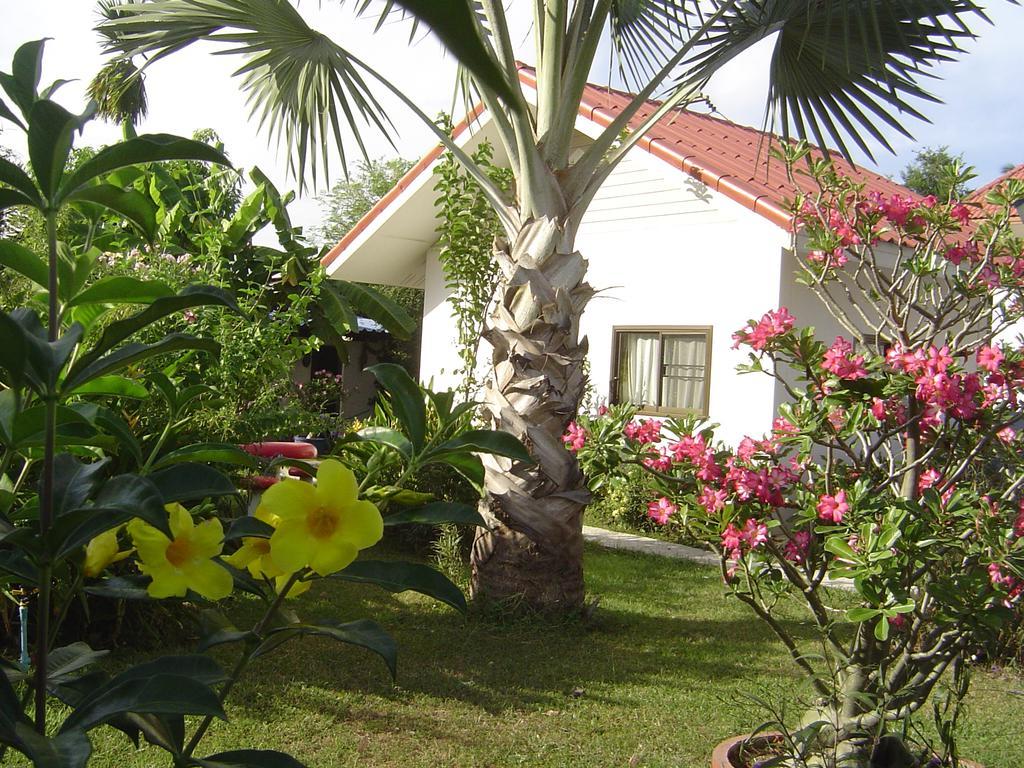 Mini-Golf **** & Resort Ubonratcsathani Kültér fotó